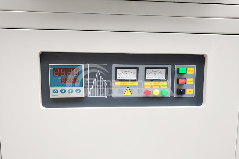 气氛炉控制面板